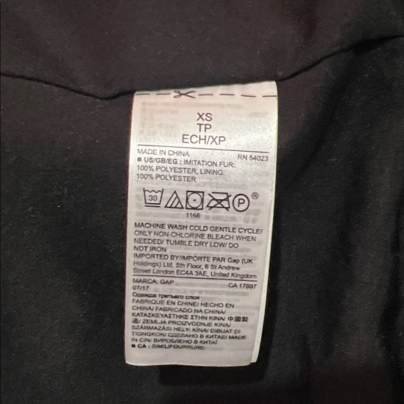 GAP Black Faux Fur Coat - Picture 6 of 6